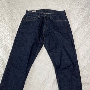 Men’s 32” X 30” GapFlex Athletic Taper Jeans with Washwell